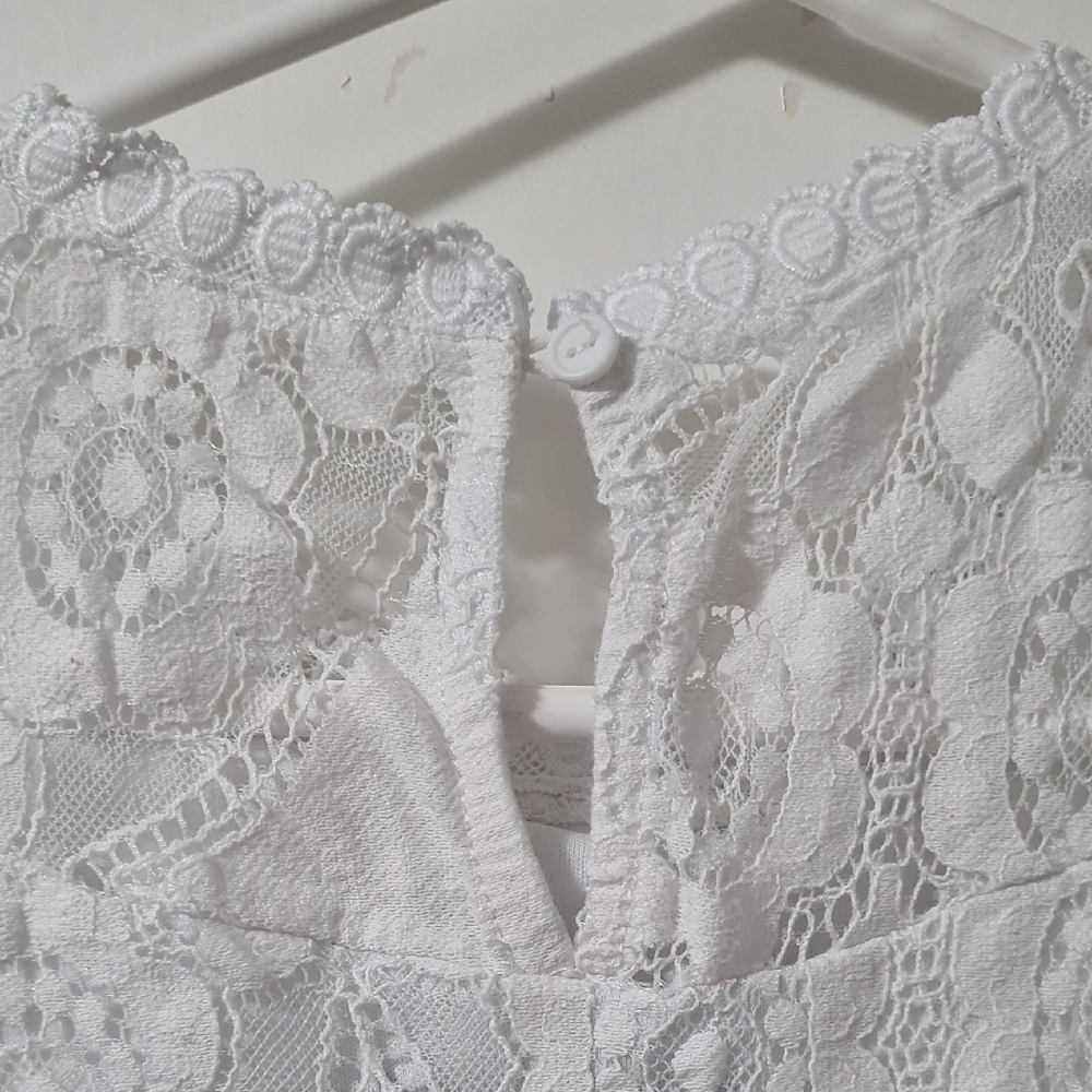 🟣🟣Doe & Rae White Pleated Ruffled Tank Top - Picture 3 of 5